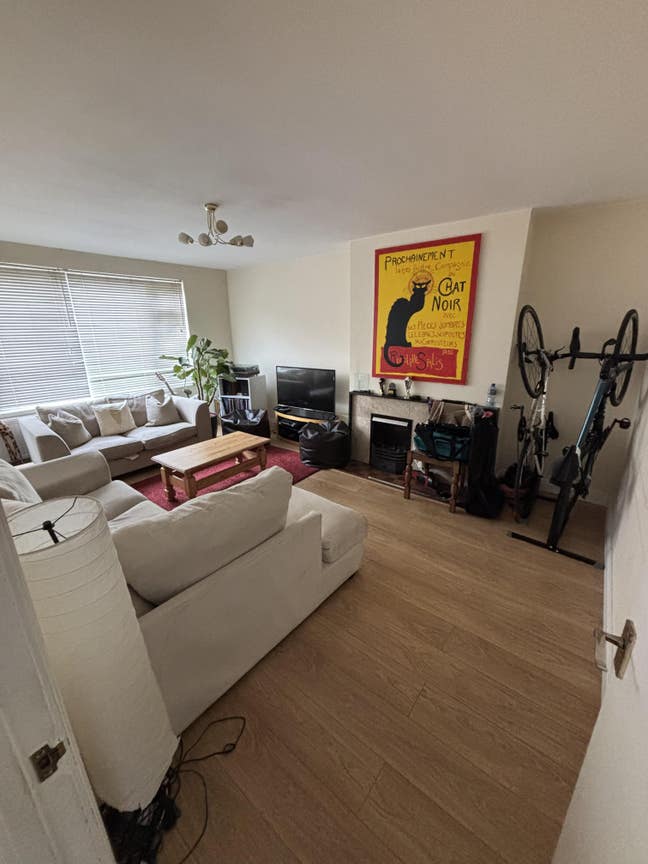 Double Room in Clapham South with large garden Main Photo