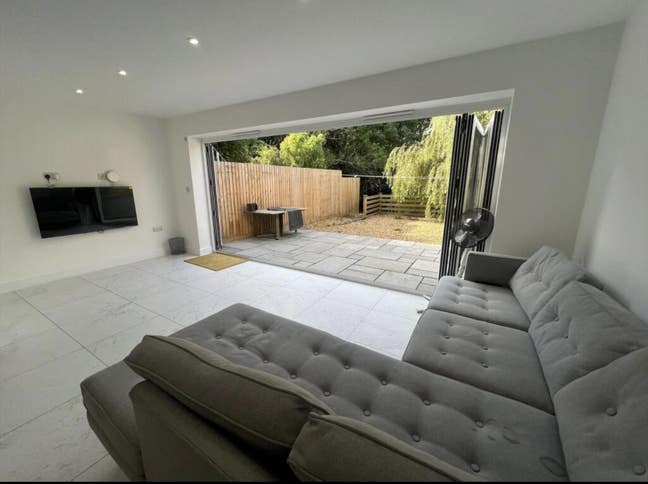 Single room in shared household.  Main Photo