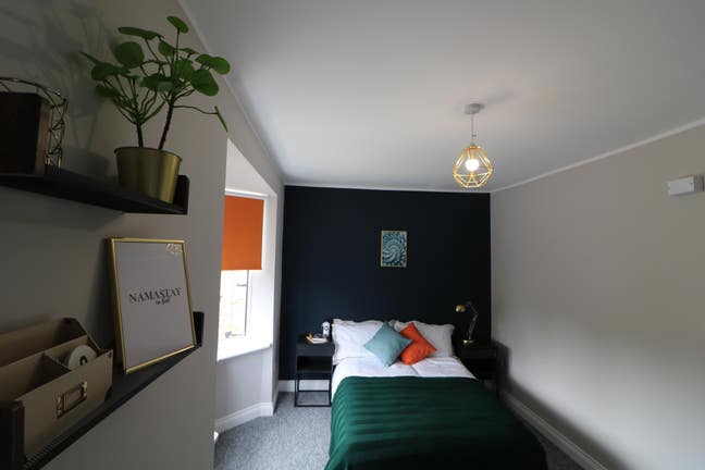 Ensuite Rooms on Warwick Road!  🏡 Main Photo