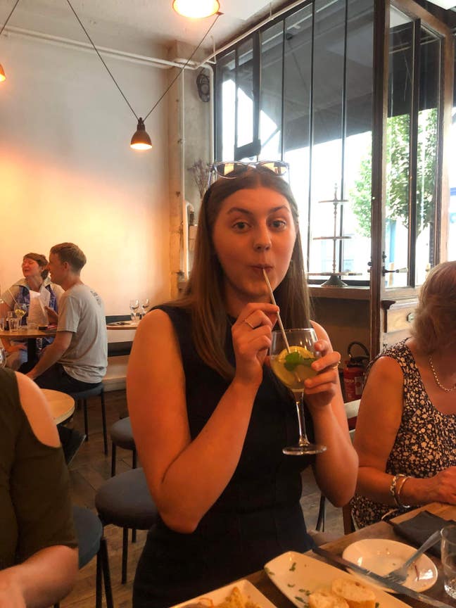 Looking for house share/ room to rent Main Photo