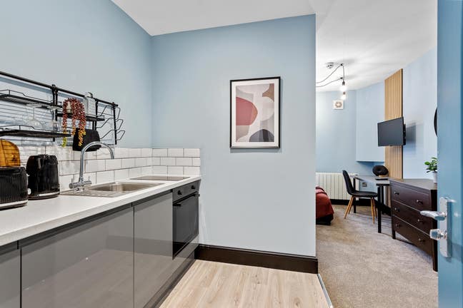 City Centre Studio Apartments Main Photo