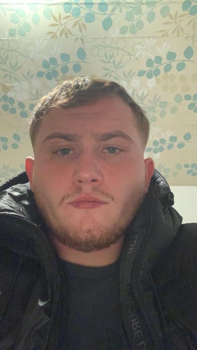 Room/flat wanted asoon as possible  Main Photo