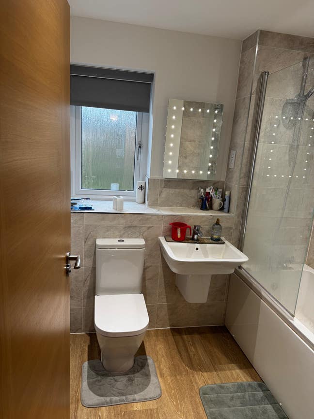 Cozy furnished single bedroom - Newly Built House Main Photo