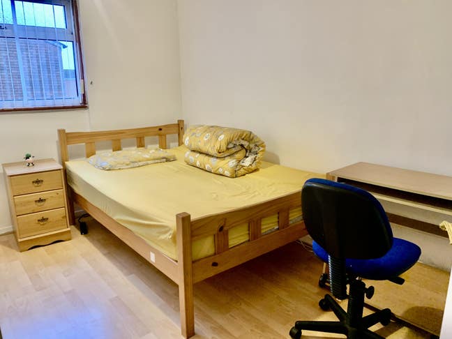 One double room bedroom to rent  Main Photo