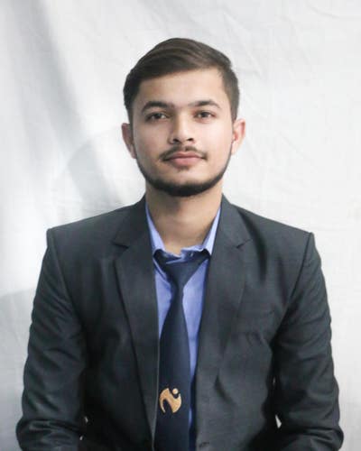 I am a male student aged 21. I am looking for... Main Photo