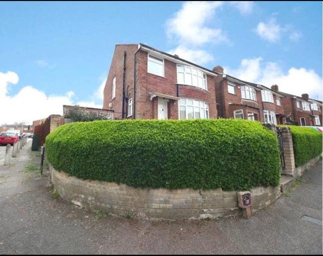 Single Room in LU1  Main Photo