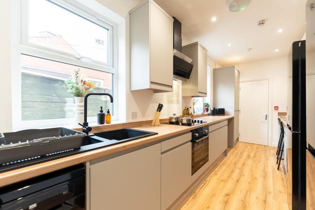 🔥 Luxury Ensuite Room NN1🔥 Main Photo