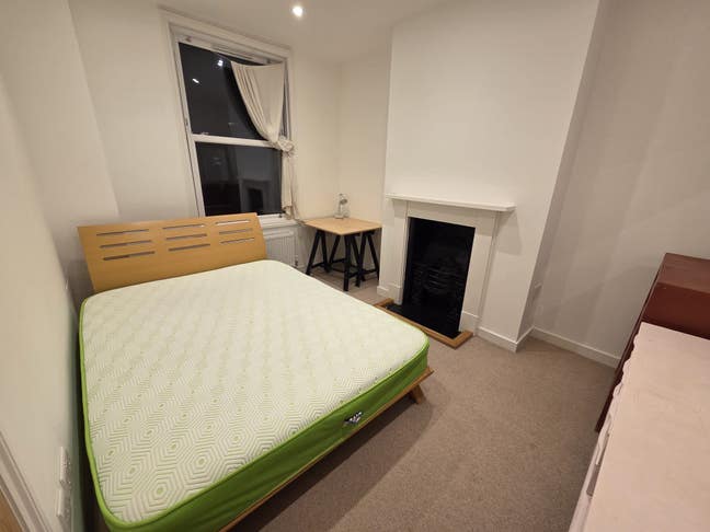 Lodger wanted for smart double room  Main Photo