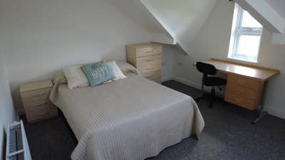 4 Ensuite bedroom house for students Main Photo