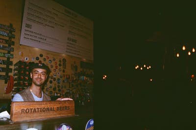I’m a 29 year old Sound Engineer and Pub Ma... Main Photo