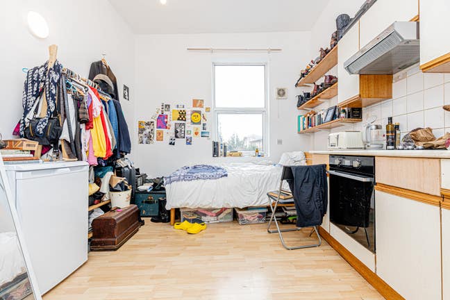 Superb self contained studio flat in Hackney  Main Photo
