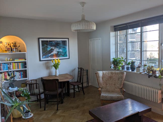 Lovely double room available beside Victoria Park Main Photo