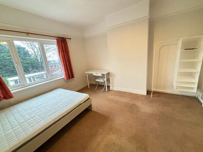 Deposit Payment Plan! - Double Rooms in B24 Main Photo