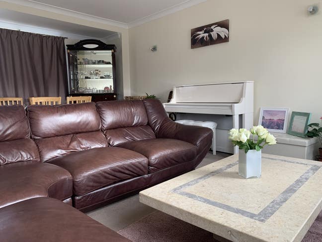 Single room to rent in 2 bedroom flat.  Main Photo