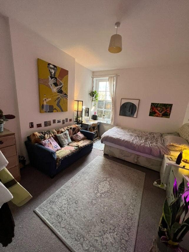 Spacious room in the heart of Camberwell  Main Photo