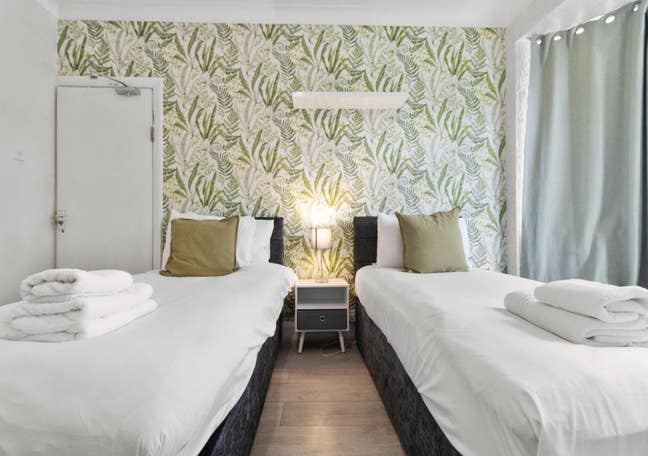 🔥Spacious Private Room - Turnpike Lane Station🔥 Main Photo