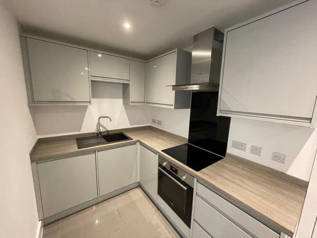 Modern studio in the city centre Main Photo