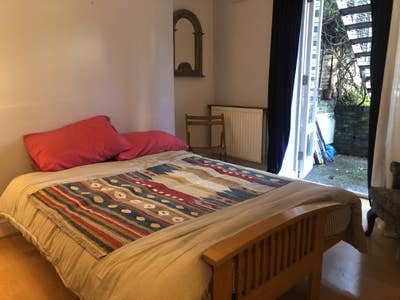 Furnished double room garden flat Finsbury Park Main Photo