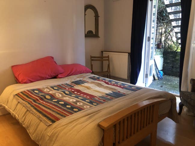 Furnished double room garden flat Finsbury Park Main Photo