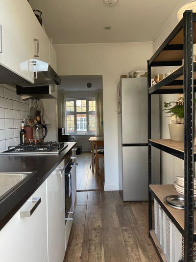 Spacious room for rent in Shoreditch Main Photo