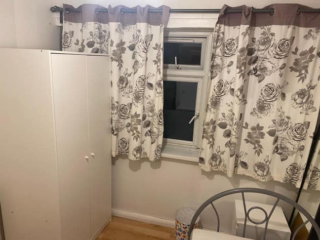 Lovely single room in Edmonton  Main Photo