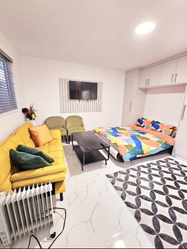 New Studio Flat Main Photo