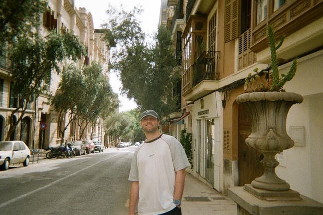 Looking for a room/buddy up Main Photo
