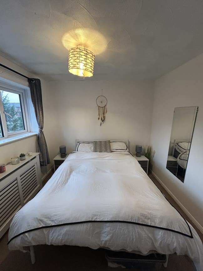 Room to rent Main Photo