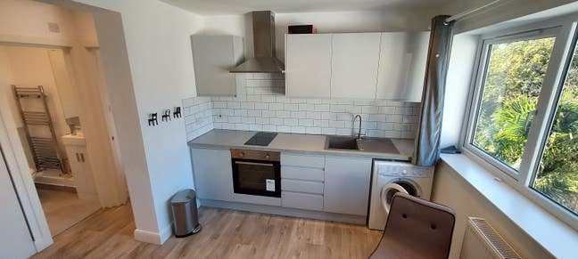 One-bedroom flat in Hendon Main Photo