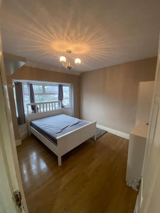 Double room Fully Furnished Main Photo