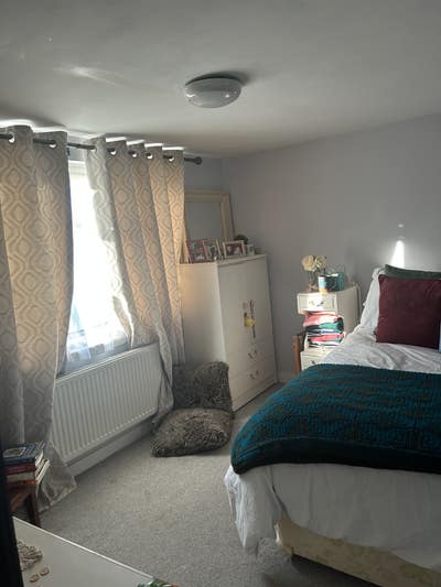 Room to rent  Main Photo