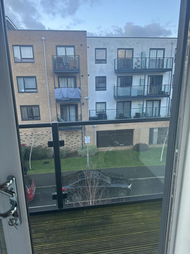 Clean ensuite double room Main Photo