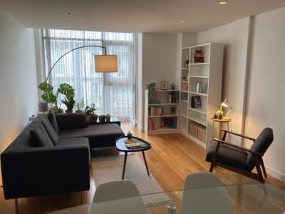 Double bedroom near Old Street Main Photo