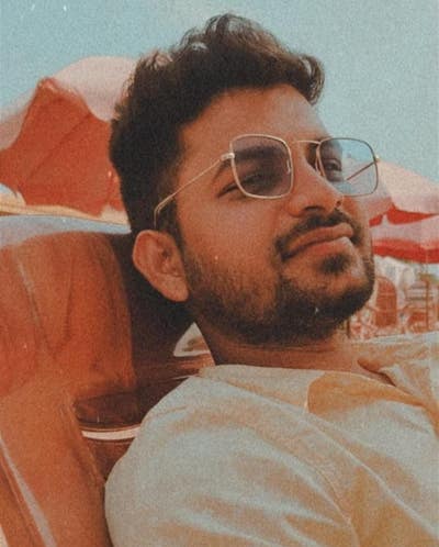 Hello!  I am a 29-year-old professional mal... Main Photo