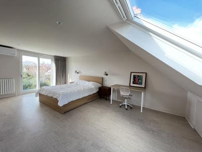 Tranquil en-suite double room with garden view  Main Photo