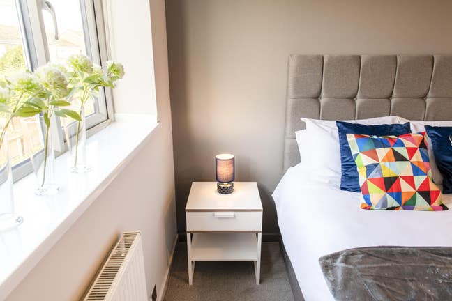 Bedroom at Magnolia House near QEH from Oct! Main Photo