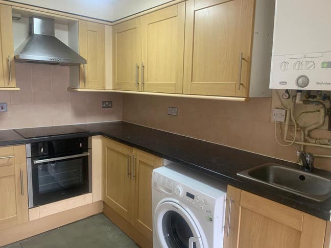 2 Bedroom Flat  Main Photo