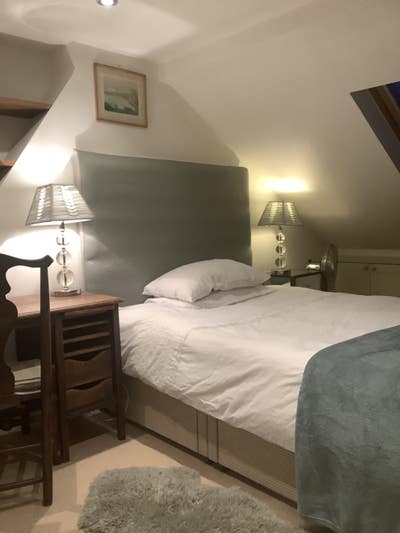  Loft Bedroom with Ensuite in Bounds Green Main Photo