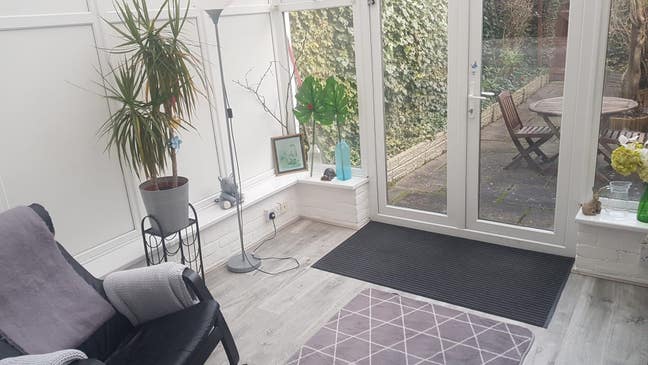 Spacious Double Room in Greenwich – No Deposit Main Photo