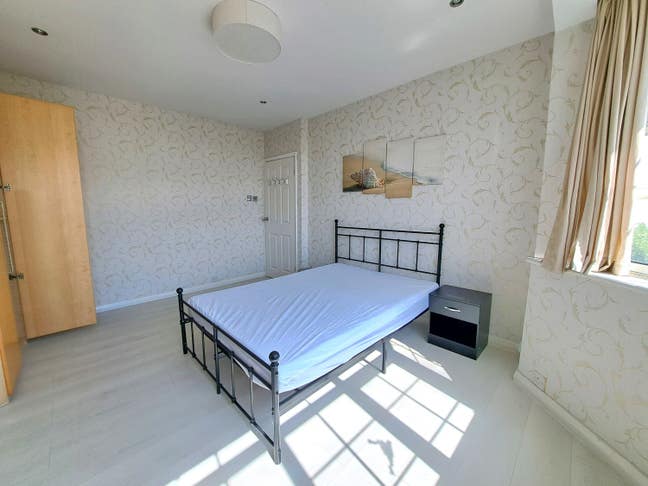 🏡 Kingsize Room – 📍Great Location/All Bills incl Main Photo