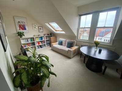 1 bed room cozy apartment in prime Putney location Main Photo