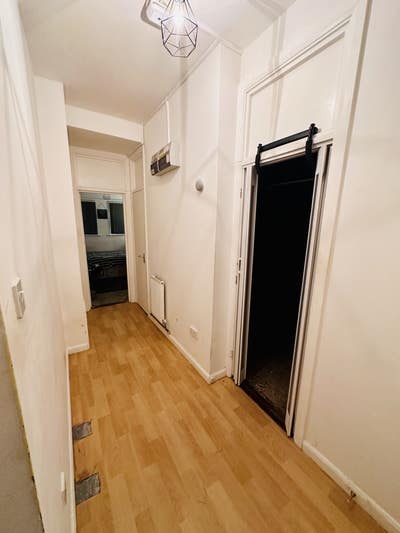 Looking for Roommate Main Photo