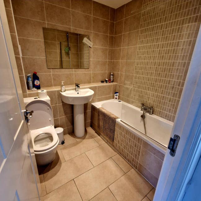 Lovely room on Shoreham beach  Main Photo