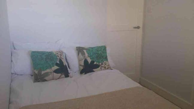 Superb Location, Nice& Clean room Main Photo