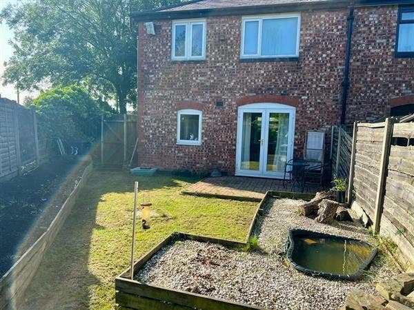 Double room, nice area (New Moston) 1st April  Main Photo