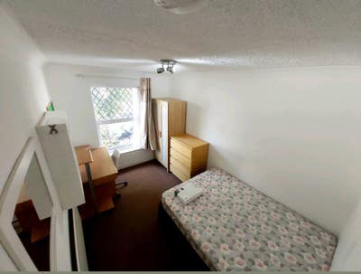 6 bed Student Property Available (All Bills inc) Main Photo