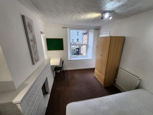 6 bed Student Property Available (All Bills inc) Main Photo