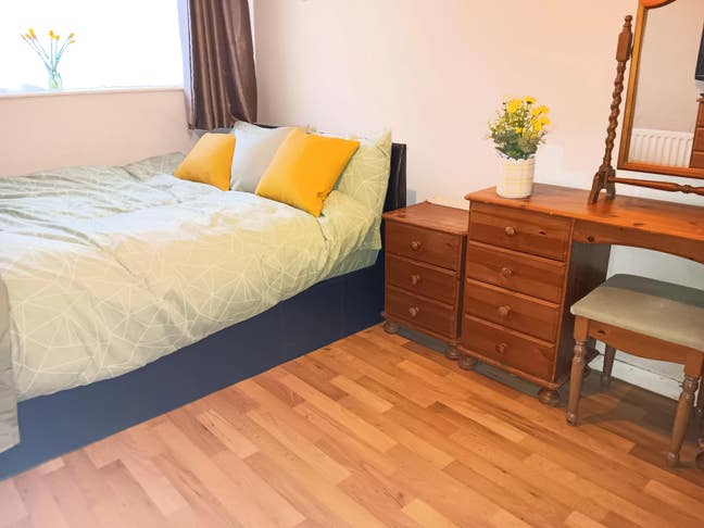 Double room to let  Main Photo
