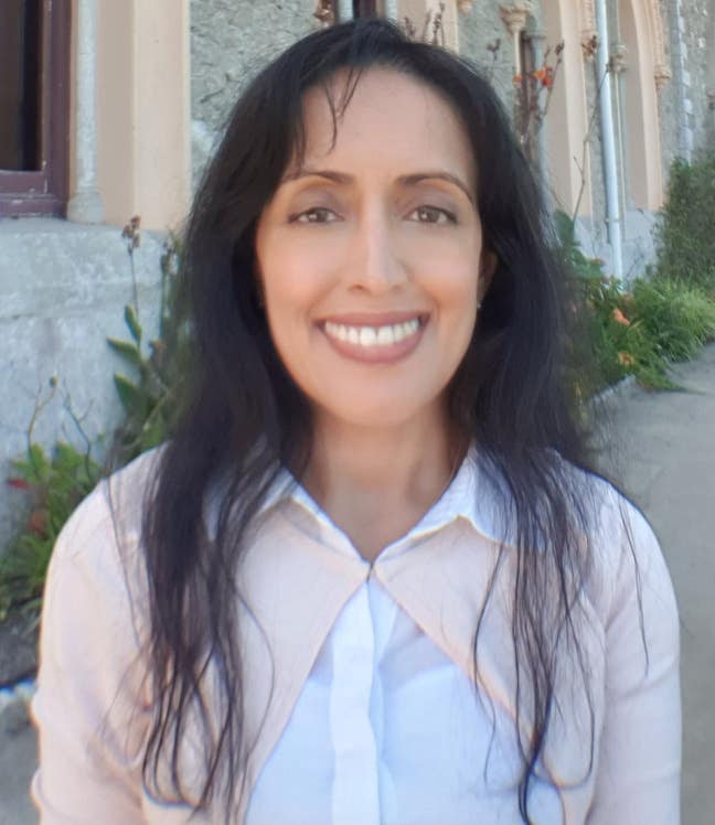 Professional female home.
 Main Photo