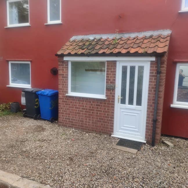 Fantastic 4 bedroom property for rent Bowthorpe Rd Main Photo
